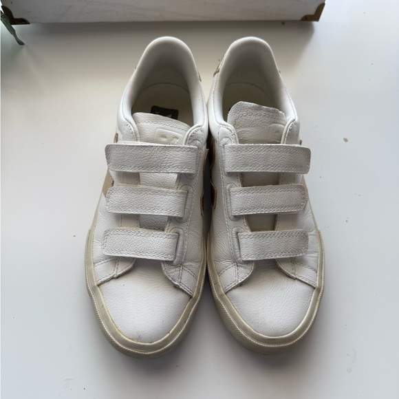 Veja Recife sneaker - Picture 2 of 4